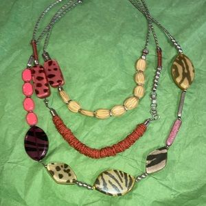 THREE STRAND MULTICOLORED NECKLACE!